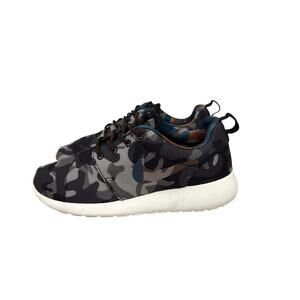 Nike Shoes Roshe One Blue Camo Print Sneakers Size Women's 6
